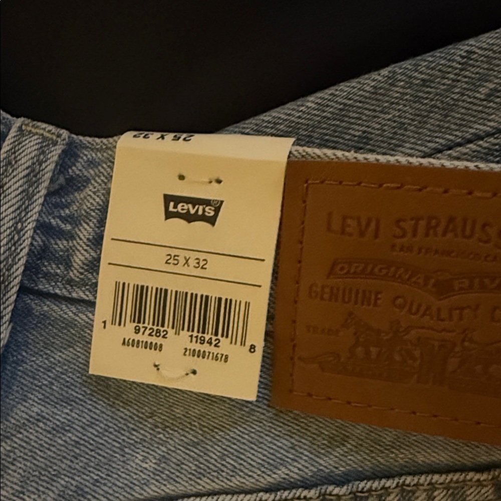 Levi's Ribcage Wide Leg - Picture 4 of 5